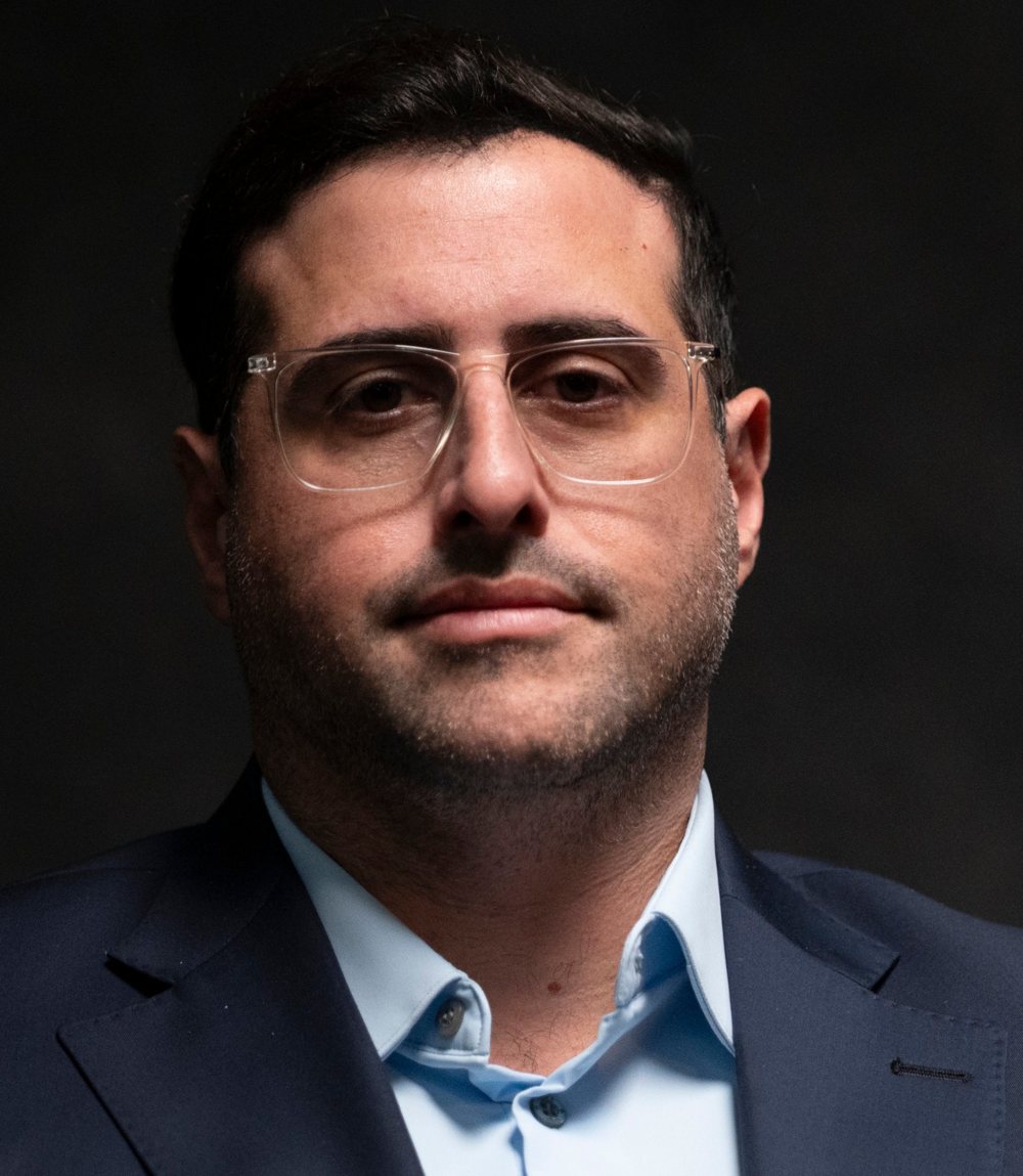 Dr. Sebastián Pérez Calvi